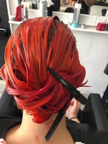 Peluqueria Modern Hair Bar & Beauty Denia - Denia