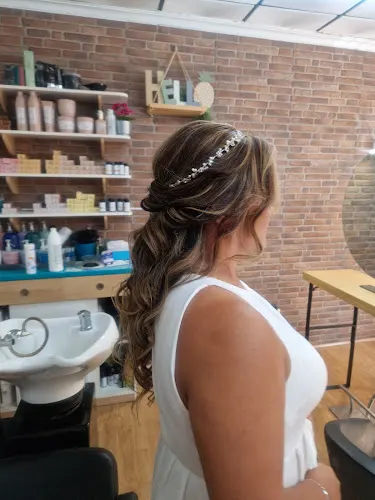 Salon De Belleza Mari Rosi y Bárbara Gutiérrez Estilista