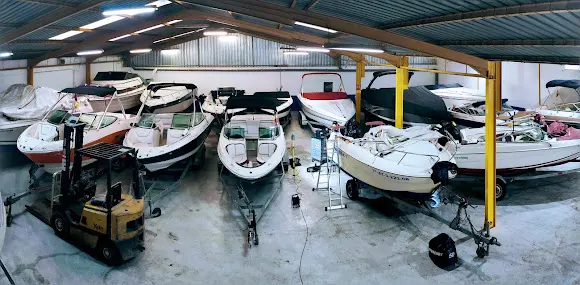 SERVICIOS NAUTICOS COSTA S.L - Taller de reparación de embarcaciones en Alfas del Pi (l)