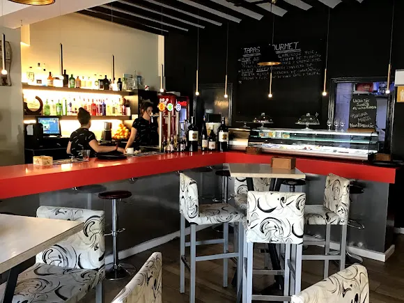 Nou Embolic Gastrobar - Pinos (el)/Pinoso