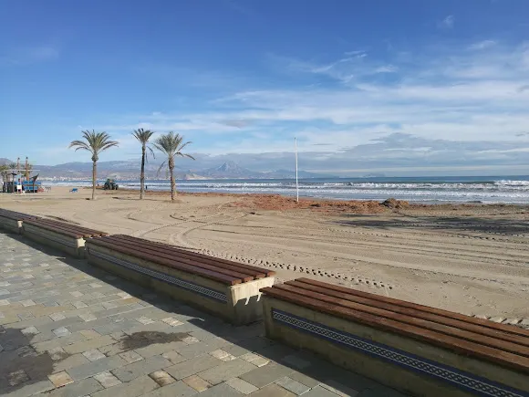 Oficina de Turismo - Playa de San Juan - Alicante