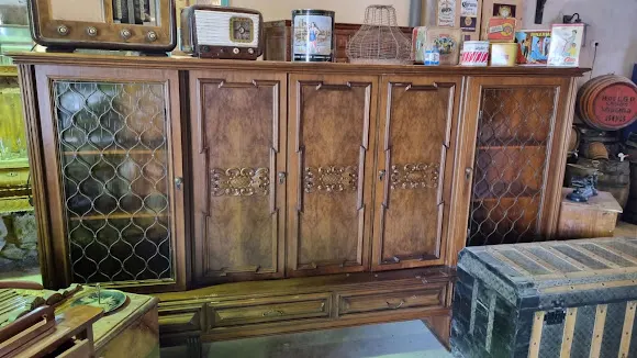 La Bodega de los Recuerdos . Antiques & Curiosa . PINOSO - Pinos (el)/Pinoso