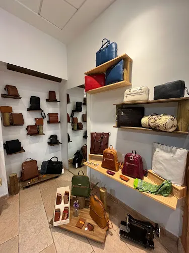 Mansaketo Denia (Mochilas, bolsos y riñoneras artesanas) - Denia