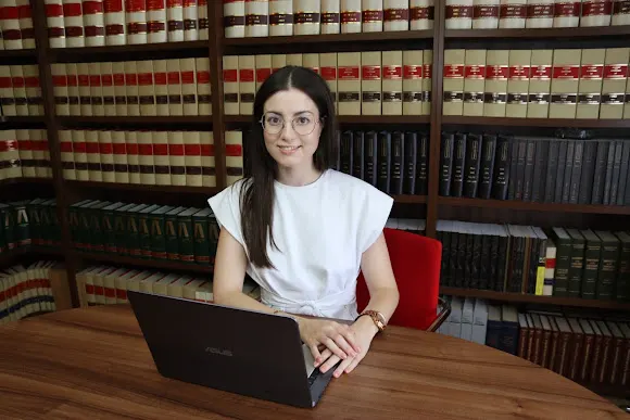 Nathalie Ferrer, abogada