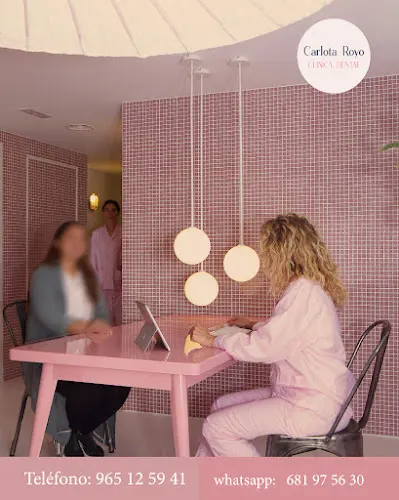 Clínica dental Carlota Royo - Alicante