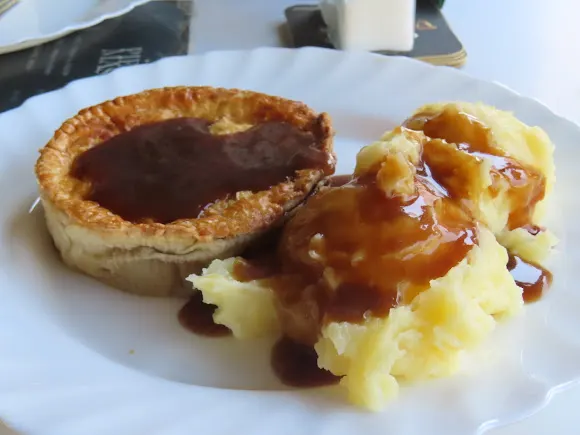 Pie & Mash - Benidorm