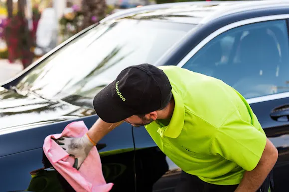 Lavadoo - Lavado de coches a domicilio - Alicante