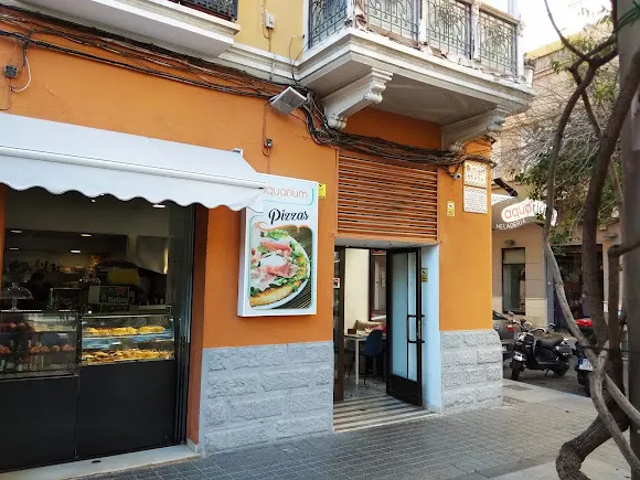 Cafetería-Heladería Aquarium