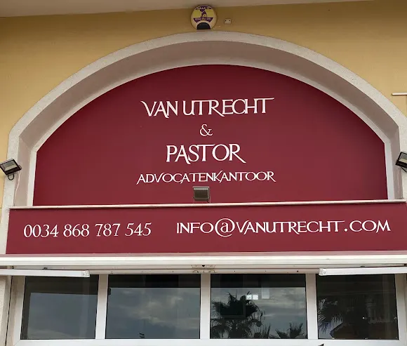 Kantoor Van Utrecht - Benijofar