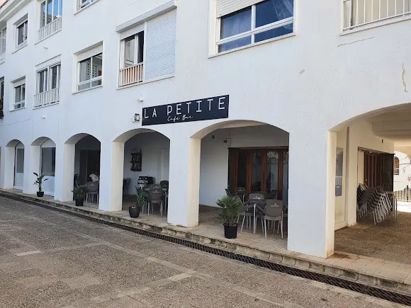 La Petite Café Bar - Altea