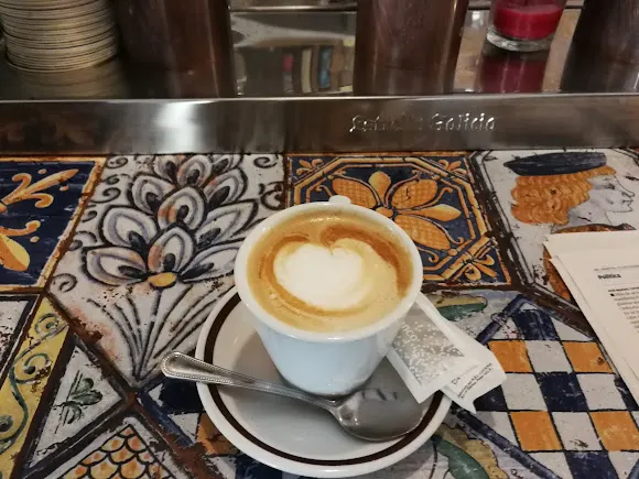 Quinqué Café