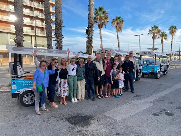 Tuk tuk Limo tours