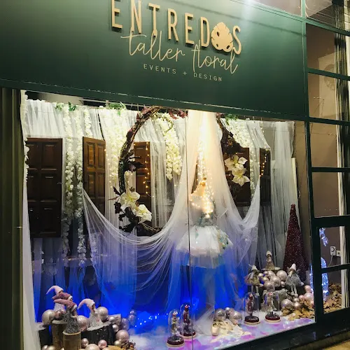 Entredos Pop-Up Store - Onil