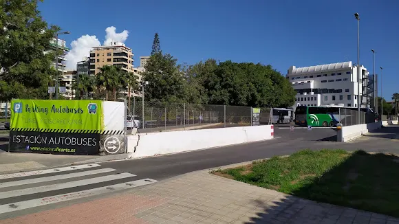 Parking Autobuses y Caravanas
