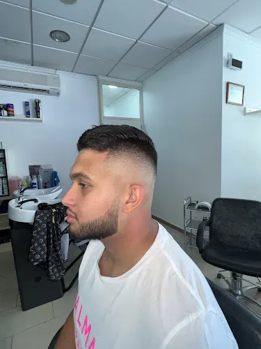 The Luxury Barbería & Peluqueria - Benidorm