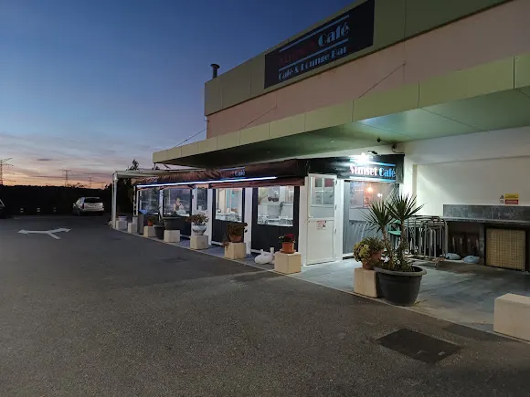 Sunset Cafe and Lounge