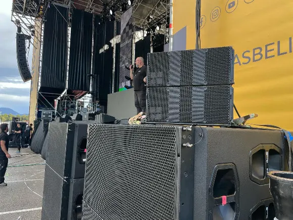 Oxigen Sonido e Iluminación S.L - Alquiler Equipos Audiovisuales