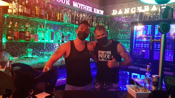 DYMK DANCEBAR