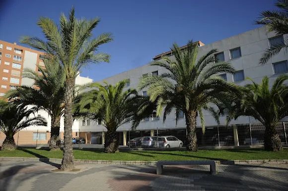 Hotel Travelodge Alicante Puerto - Alicante