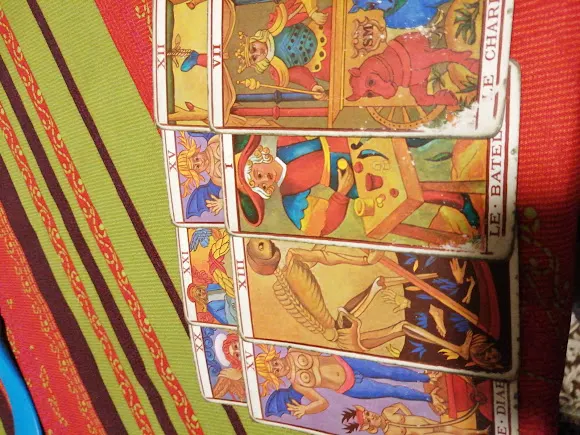 Terapeuta holistica - Medium - Astrología psicologica, tarotista - Alcoy