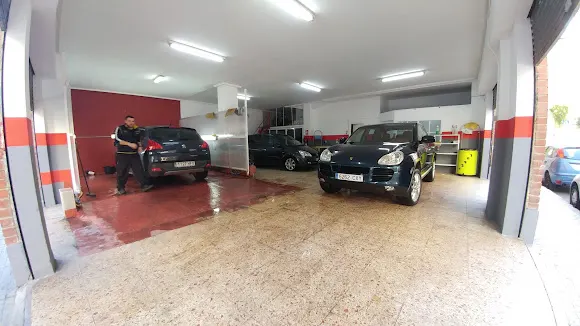 Lavadero de coches y motos en Elche | Autolim