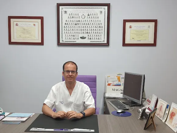 Obstetricia y Ginecología - Dr. Francisco Serna - Albatera