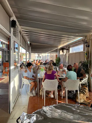 Quisqueya bar