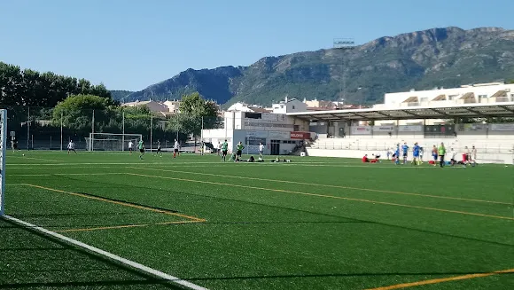Campo Municipal de Fútbol La Llometa