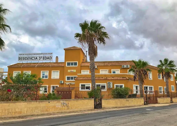 Los Jardines De Clara Costablanca S L