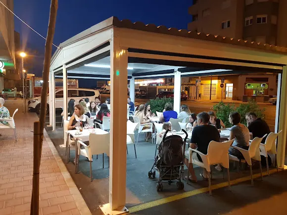 BAR RESTAURANTE CREMAET