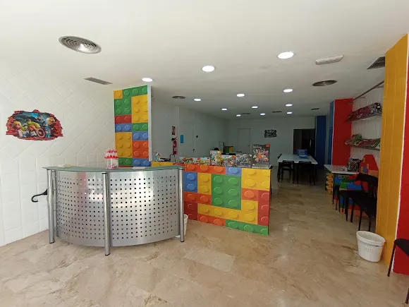 TechnoBRiCKS - Alicante