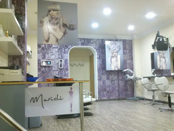 PELUQUERIA MARIELI - Petrer