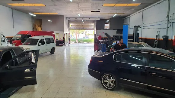 Pro Lux Autos