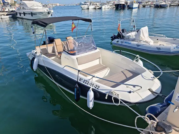 NÁUTICA DIAMOND BOAT | Alquiler de barcos