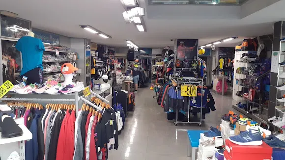 Atmósfera Sport Plaza - Tienda de deportes en Benissa