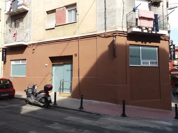Gimnasio DeBarry - Alcoy