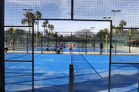 Finca Guila Tenis & Padel Club - Benidorm