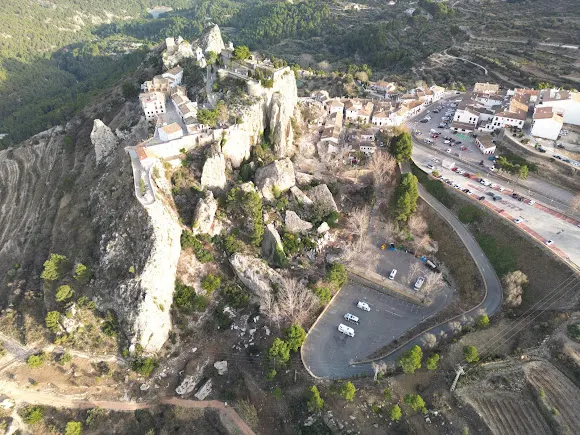 Aparcamiento de pago para autocaravanas - el Castell de Guadalest
