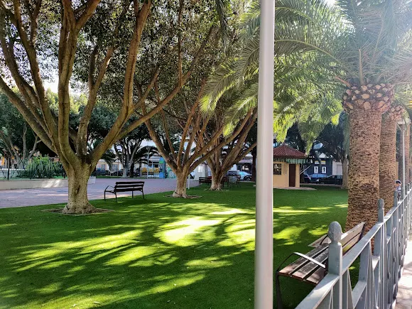 Plaza de la Paz - Redovan