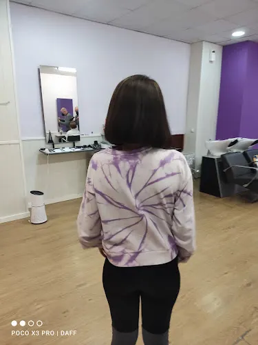 – Peluqueria Vaño