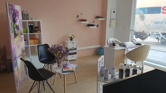 Antonia Nail Artist