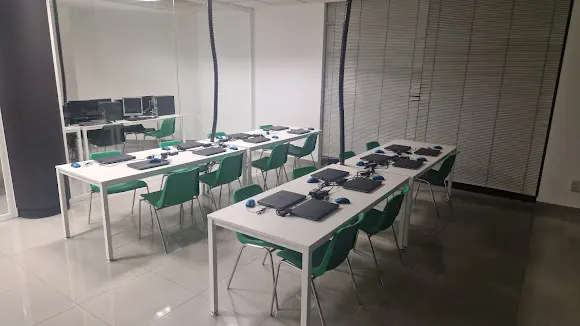 CENTRO DE FORMACION + FACIL - Denia