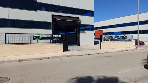 Car Studio Detailing Garage - San Fulgencio