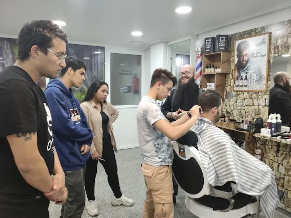 Barbería peluquería Colomina