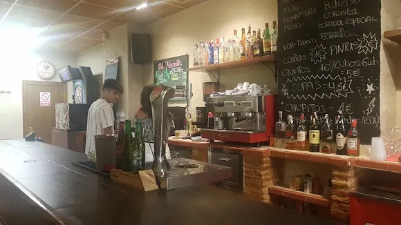 Pub Miserable - Monovar/Monover