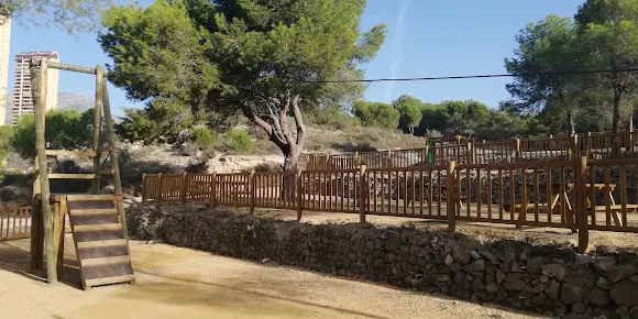 Área recreativa Vía Parque. Senderos "El Moralet".