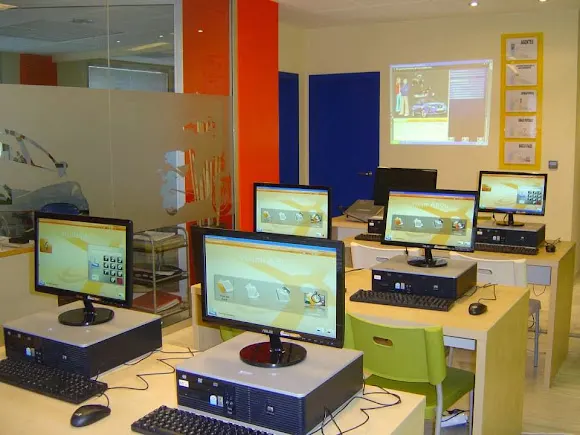 AUTOESCUELA MADEL (Santa Rosa) - Alcoy