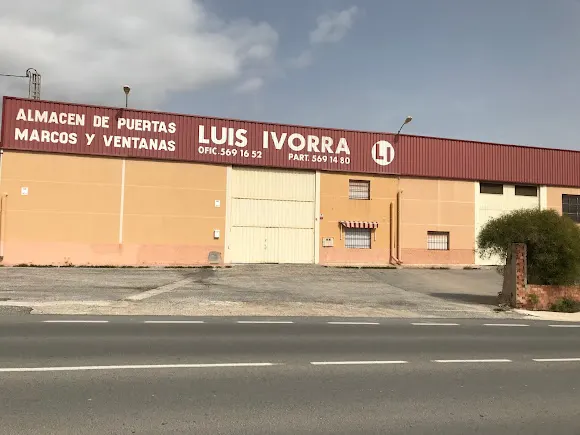 Puertas Luis Ivorra - Agost
