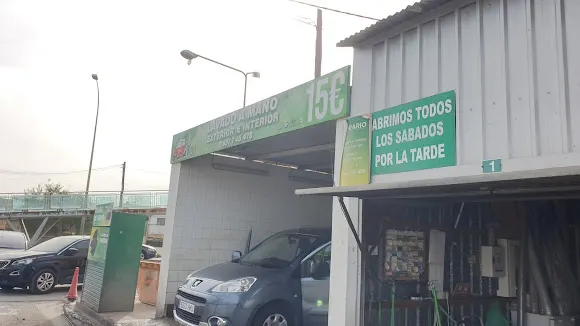 Lavado de coches a mano BP - Orihuela