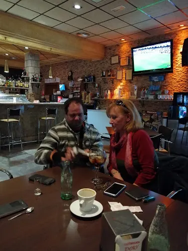 Bocatería Doky - Cafetería en Rafal